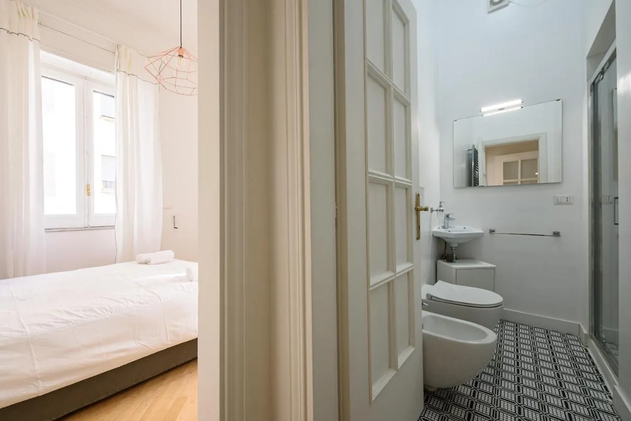 Largo Vasto A Chiaia 82 Apartment Naples Italy