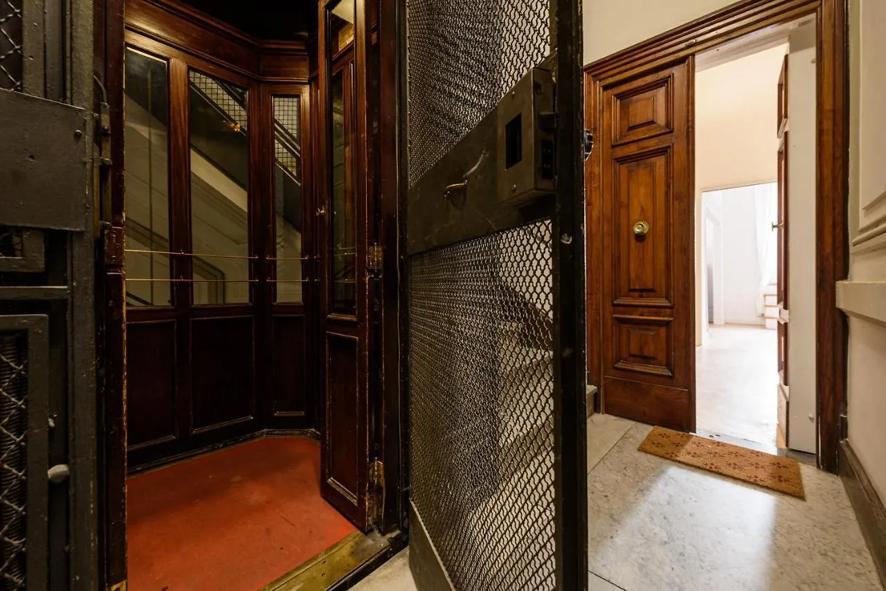 Largo Vasto A Chiaia 82 Apartment Naples